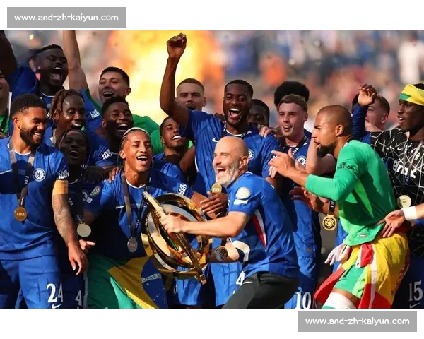 孙杨忆皇马世俱杯：白衣军团点燃童年足球梦